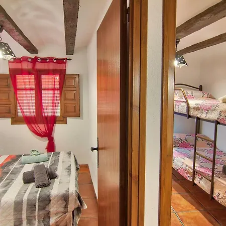 Masia Tona Holiday home L'Ampolla
